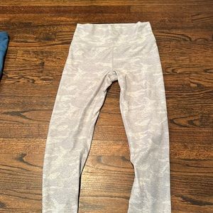 Vuori leggings in grey camouflage